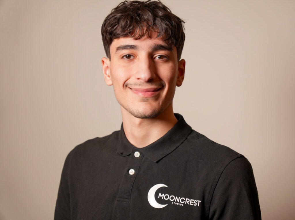 Headshot of Owner/Lead Photographer of MoonCrest Studios