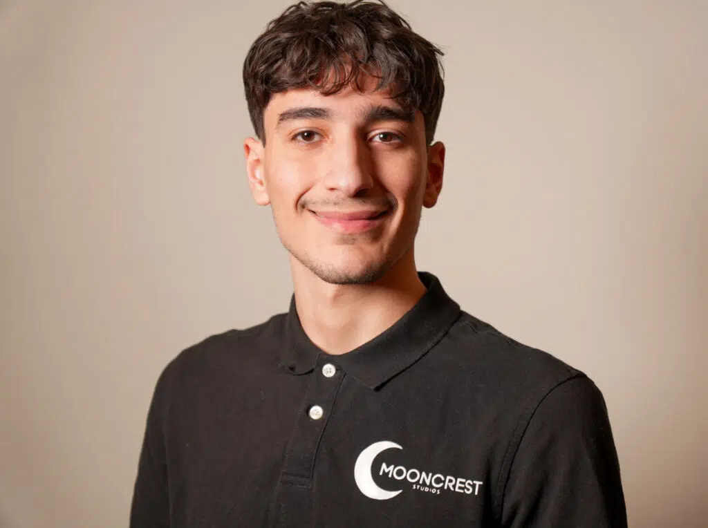 Headshot of Owner/Lead Photographer of MoonCrest Studios